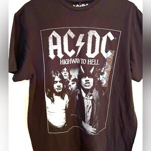 NWT AC/DC Highway To Hell Black T-Shirt Large Unisex